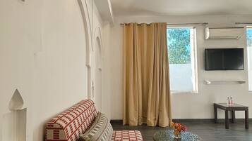 Premium kamer, 1 tweepersoonsbed | Uitzicht op de stad