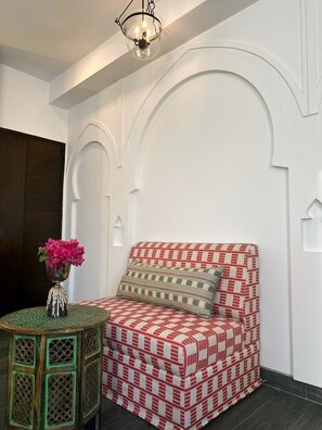 Premium Room, 1 Double Bed | Premium bedding, Select Comfort beds, minibar, in-room safe - Hotel Atulyaa Taj (Agra)