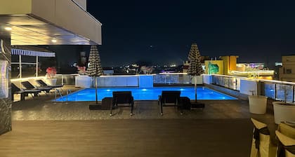 Hotel Atulyaa Taj