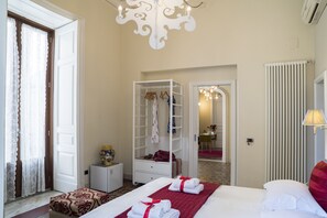 View from room - B&B Rossocorallo (Catania)
