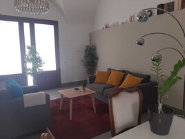 Suite monolocale Luxury | Biancheria da letto di alta qualità, copriletto in piuma, minibar