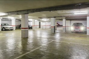 Self parking (EUR 16 per night)