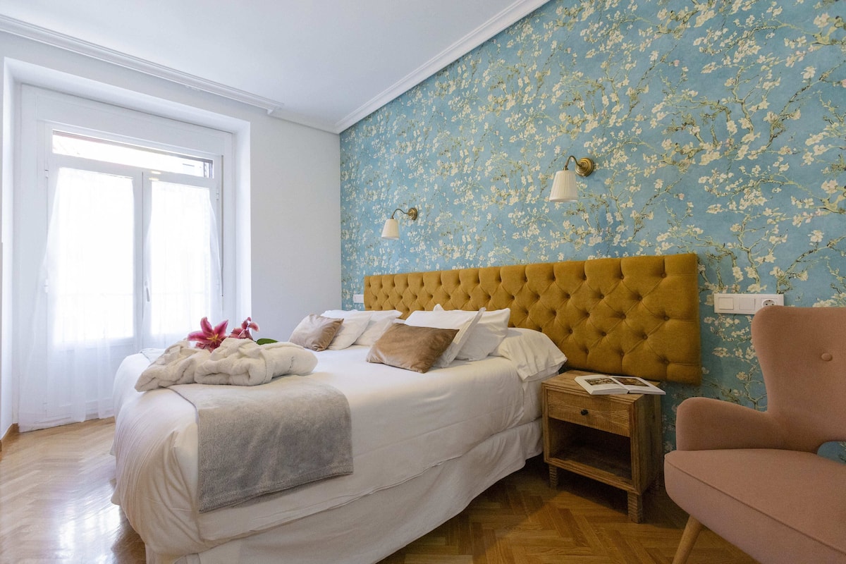 Superior Double Room, 1 Double or 2 Twin Beds | Down comforters, in-room safe, individually decorated, desk