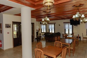 Se sirven desayunos, almuerzos y cenas