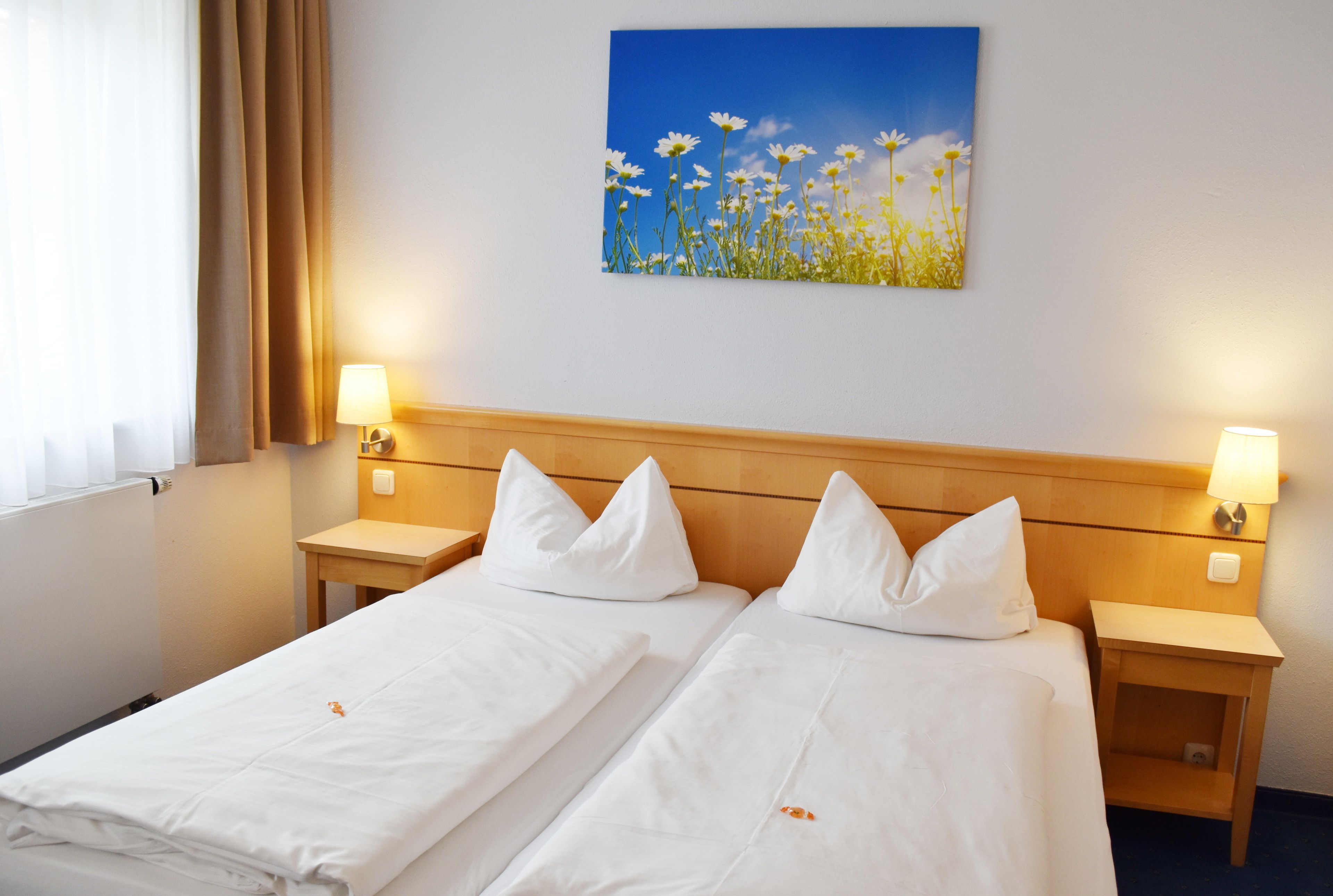 double room | hypo-allergenic bedding, minibar, in-room safe, desk