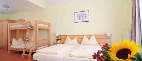 Ropa de cama hipoalergénica y minibar