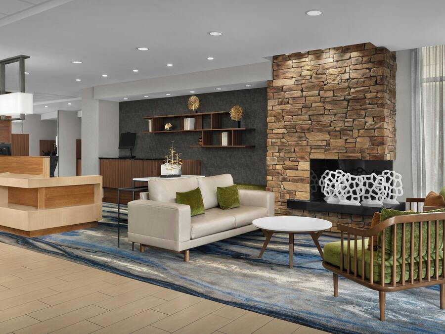 Lobby lounge