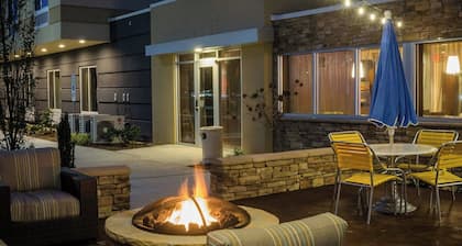 Fairfield Inn & Suites by Marriott Fayetteville North