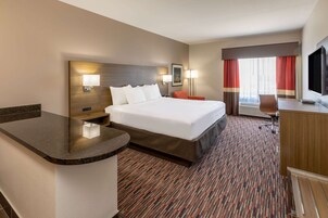 高档床上用品、办公桌、熨斗/熨衣板、免费婴儿床