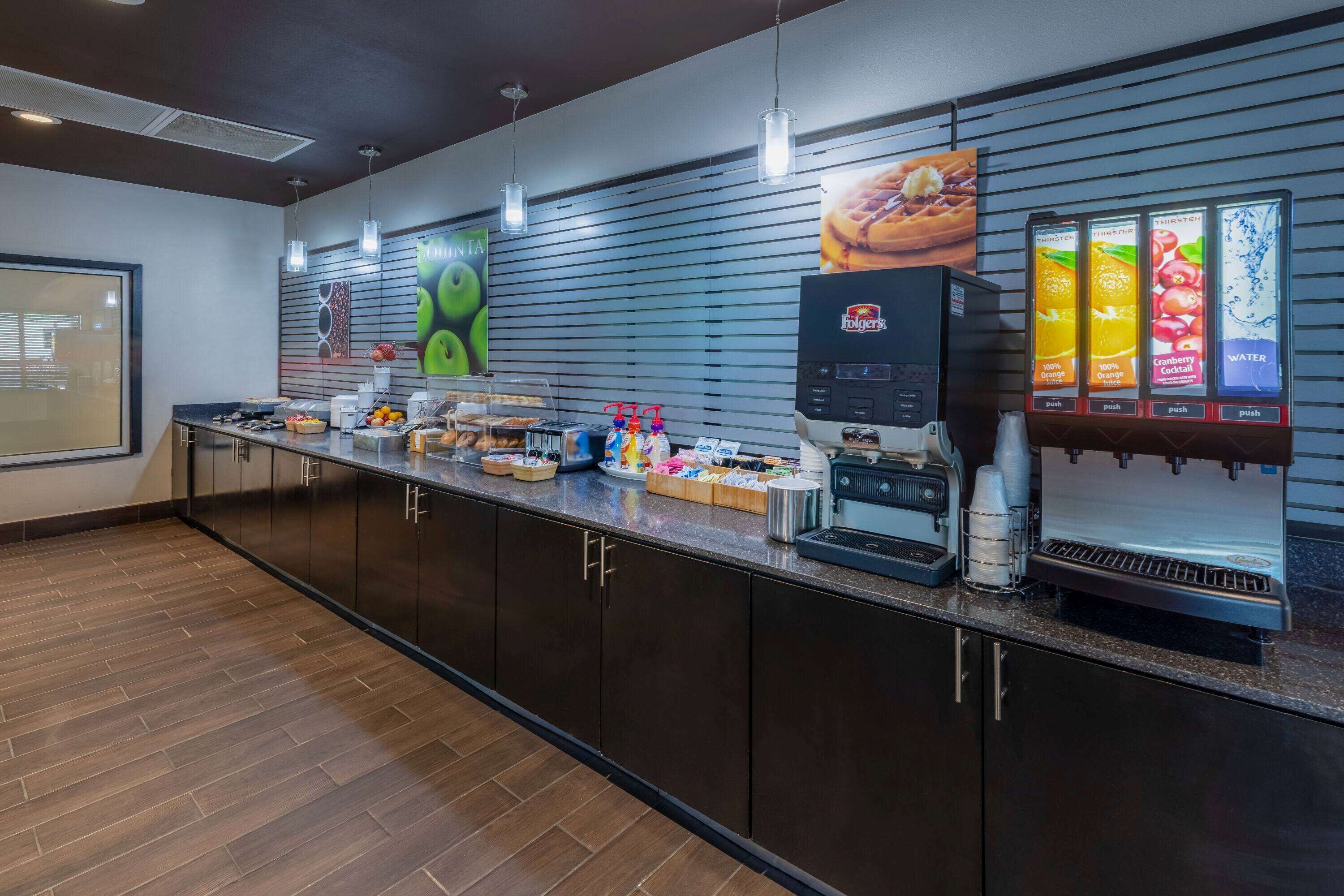 free daily on-the-go breakfast