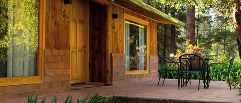 Family Room | Terrace/patio
