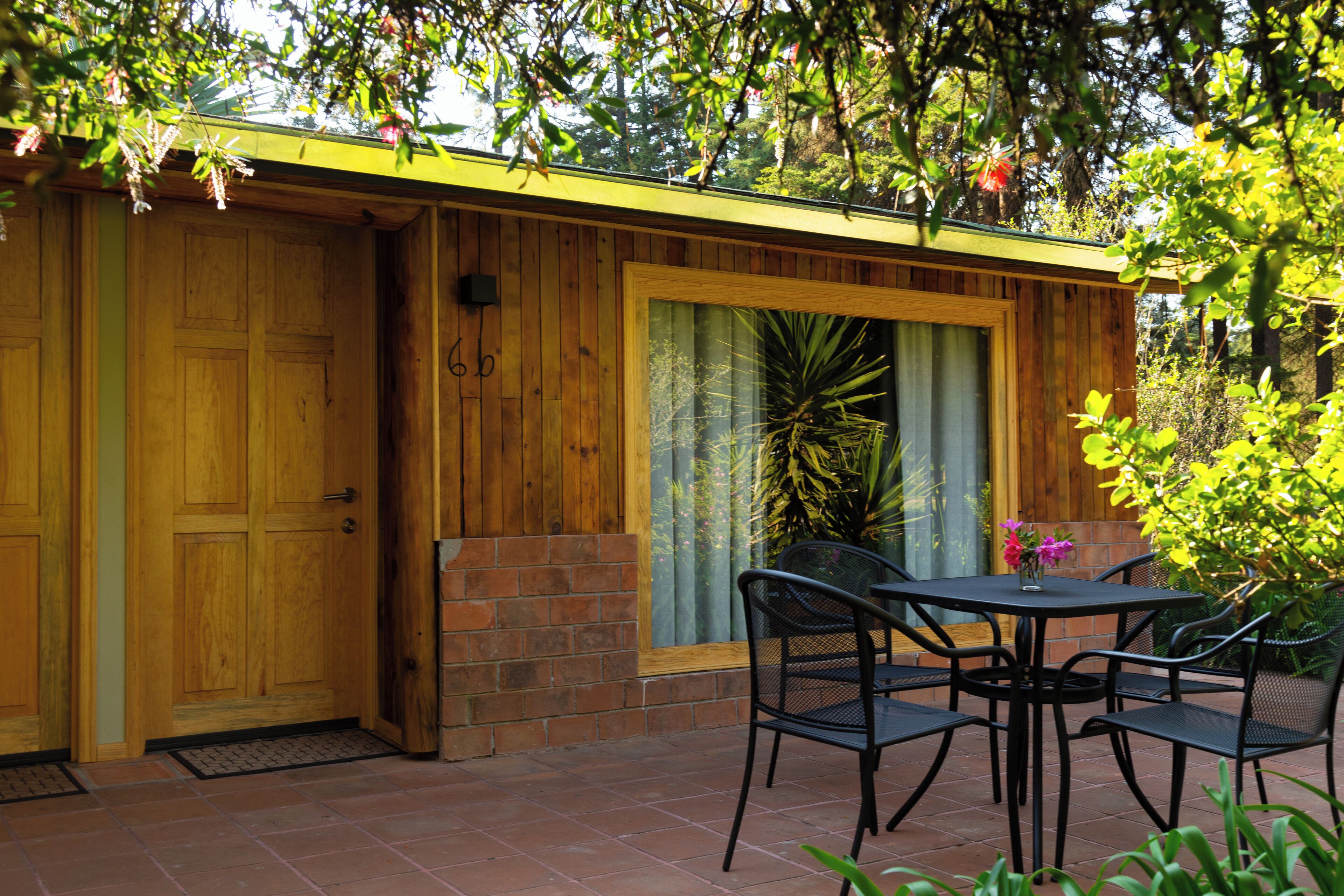 family room | terrace/patio
