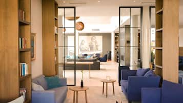 Sala de estar en el lobby