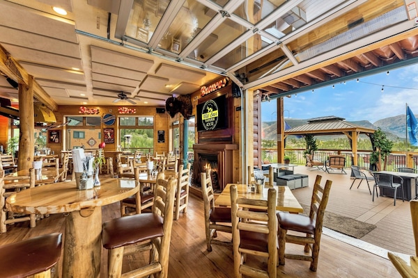 Aperto a colazione e cena, cucina italiana