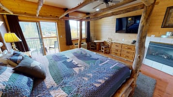 Habitación de lujo, 1 habitación, chimenea, vista a la montaña | Sábanas de algodón egipcio y ropa de cama de alta calidad