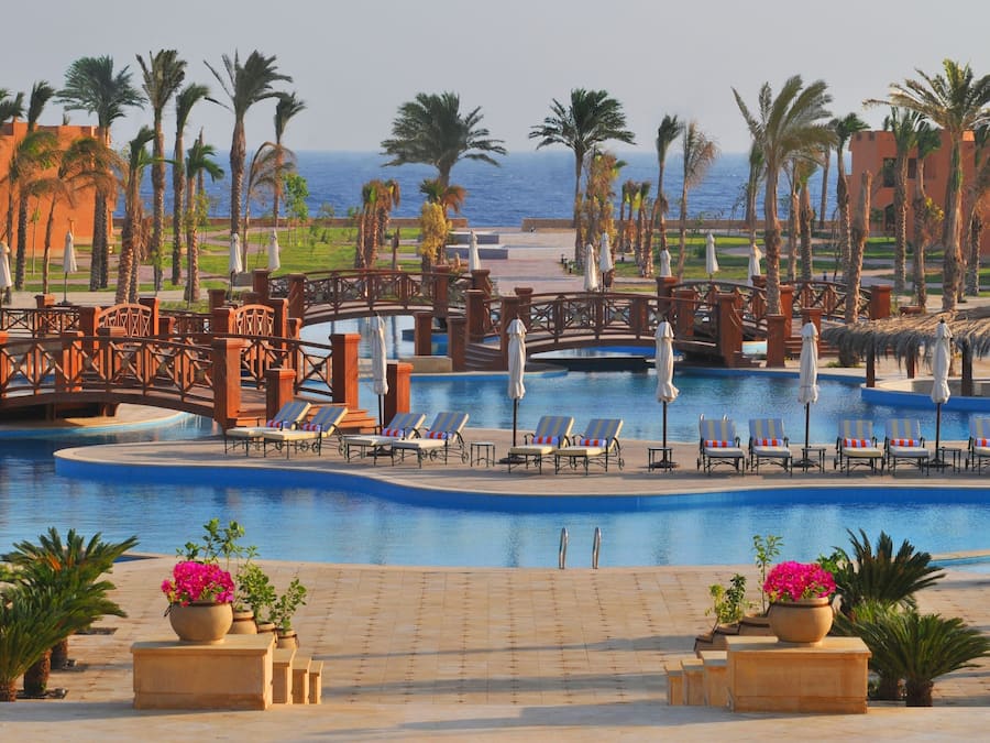 Seasonal outdoor pool, pool umbrellas, sun loungers