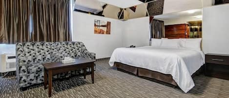 Suite (Non-wheelchair Accessible) | Desk, iron/ironing board, free WiFi, bed sheets