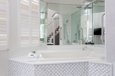 Two-floor Castle Suite, 1 Queen Bed, Jetted Tub (Non-wheelchair Accessible). Super 5 Inn