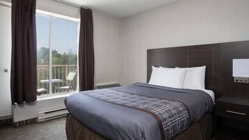 Standard Room, 1 Queen Bed (Non-wheelchair Accessible) | Balcony view