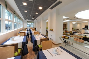Food court