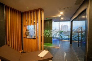 Een sauna, een bubbelbad