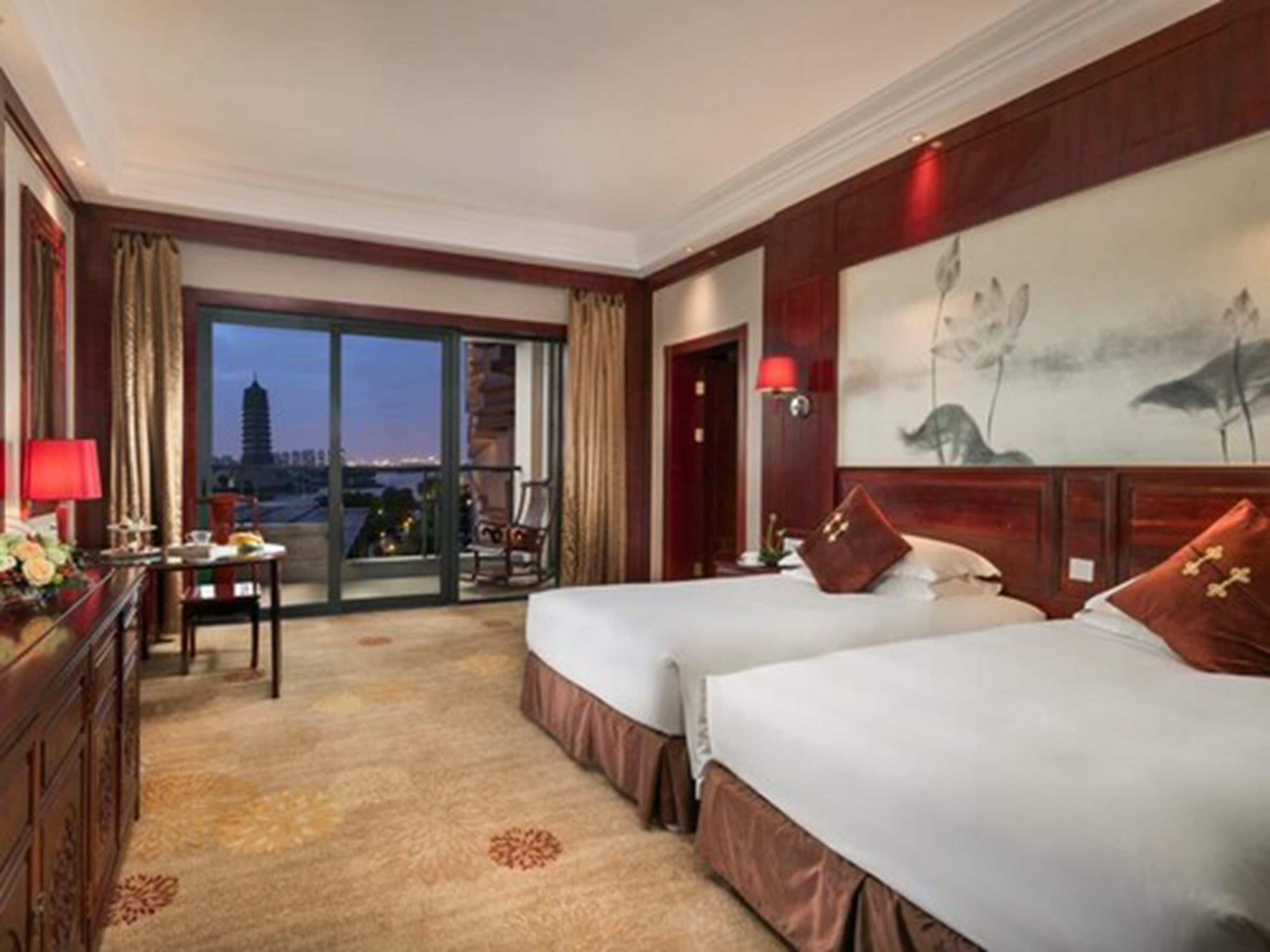 Family Suite | Down comforters, minibar, in-room safe, desk