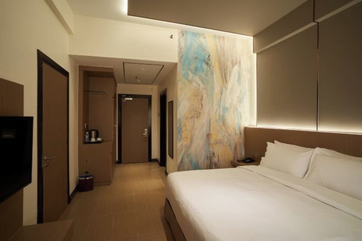 Soundproofing, iron/ironing board (on request), WiFi (free)