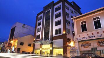 Front of property - evening/night