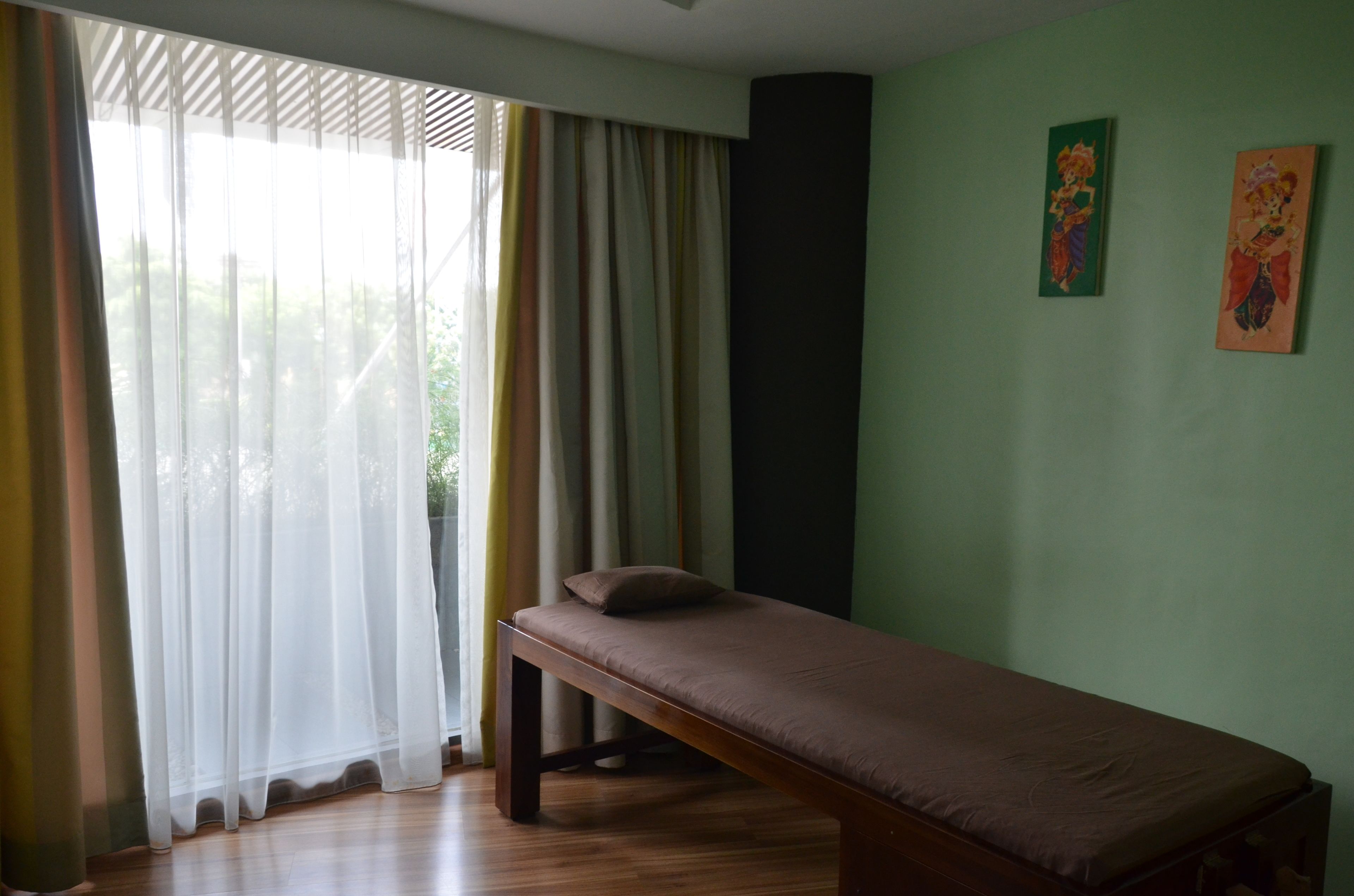 couples treatment room(s)