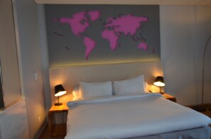 Superior Room, 1 Double Bed | 1 bedroom, in-room safe, desk, laptop workspace