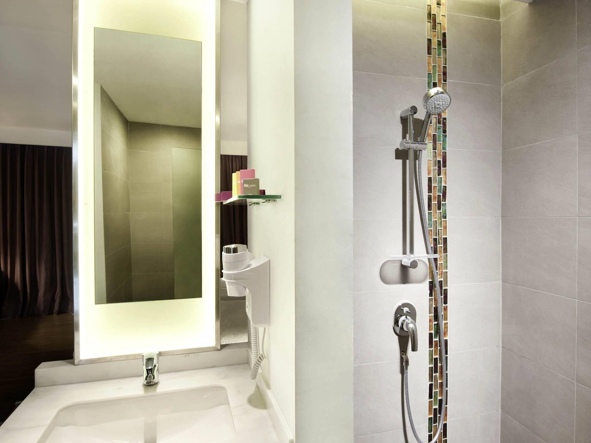 1 bedroom, in-room safe, desk, laptop workspace