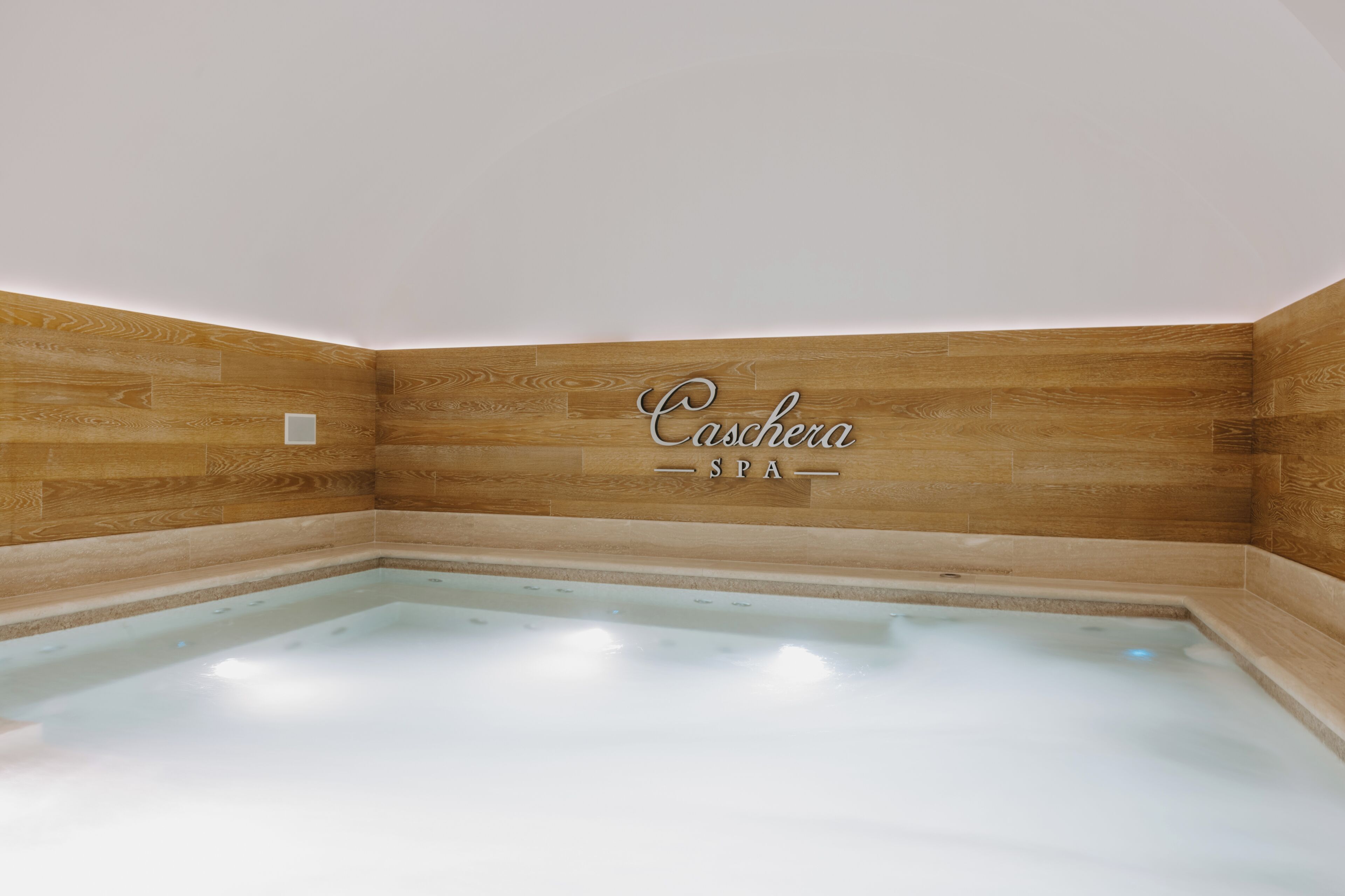 Sauna, steam room, Turkish bath, body treatments, body scrubs