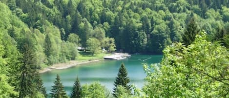 Vue depuis lâhĂ©bergement