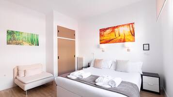 Standaard tweepersoonskamer, voor 1 persoon | Luxe beddengoed, donzen dekbedden, een kluis op de kamer