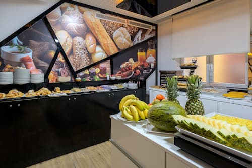 Päivittäinen buffetaamiainen maksusta