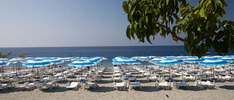 Beach nearby, sun loungers, beach umbrellas, beach bar