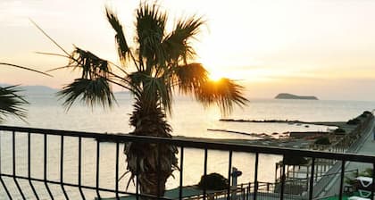 Ado Beach Hotel