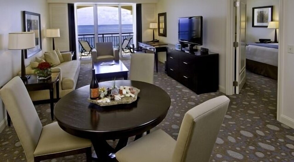 Private Residences at the Atlantic Resort and Spa photo 6