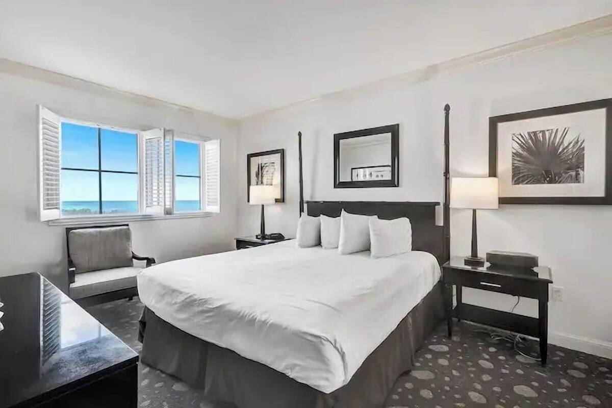 Premium bedding, pillow-top beds, in-room safe, desk