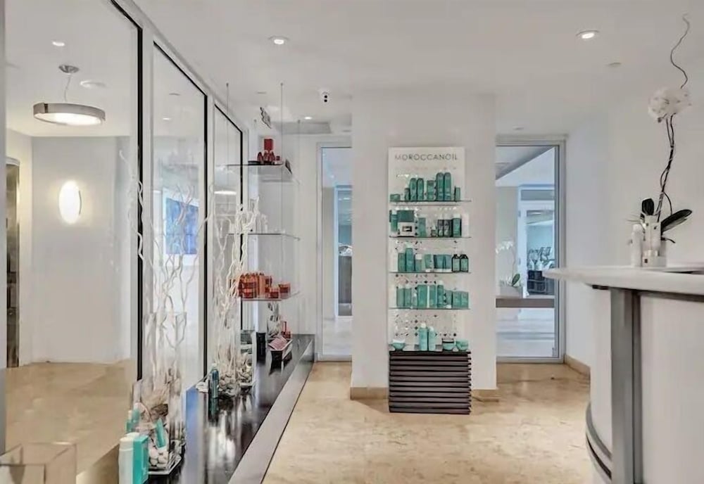 Private Residences at the Atlantic Resort and Spa photo 8