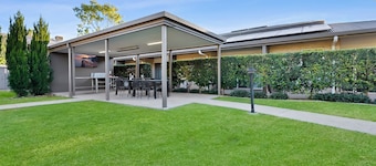 Emerald Inn by Travellers