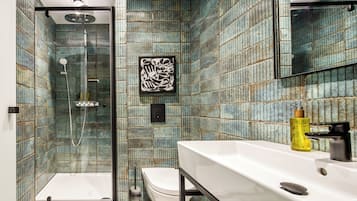 Room, 2 Single Beds (The Duet) | Bathroom