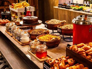 Desayuno continental gratuito y diario