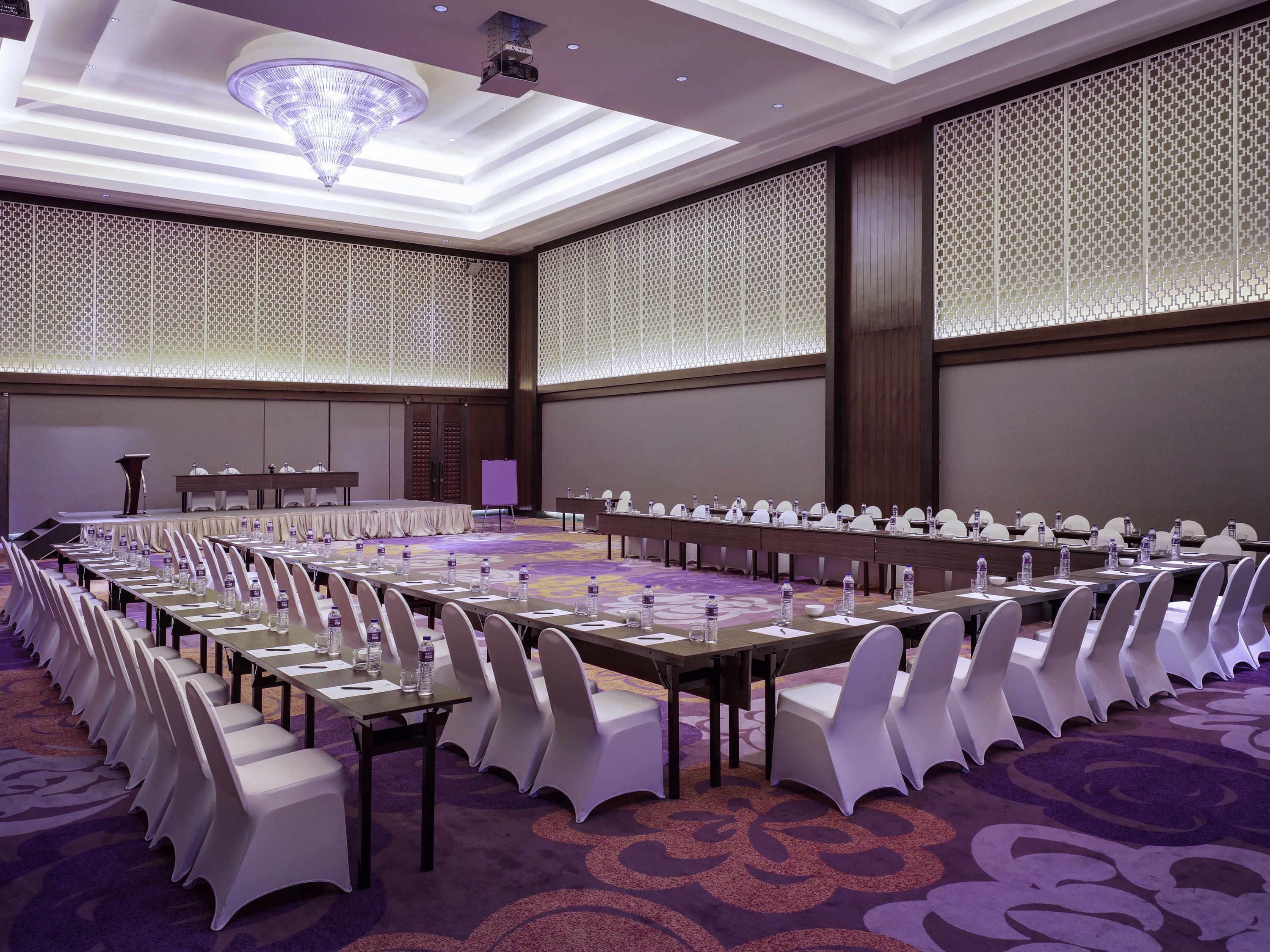 회의 시설