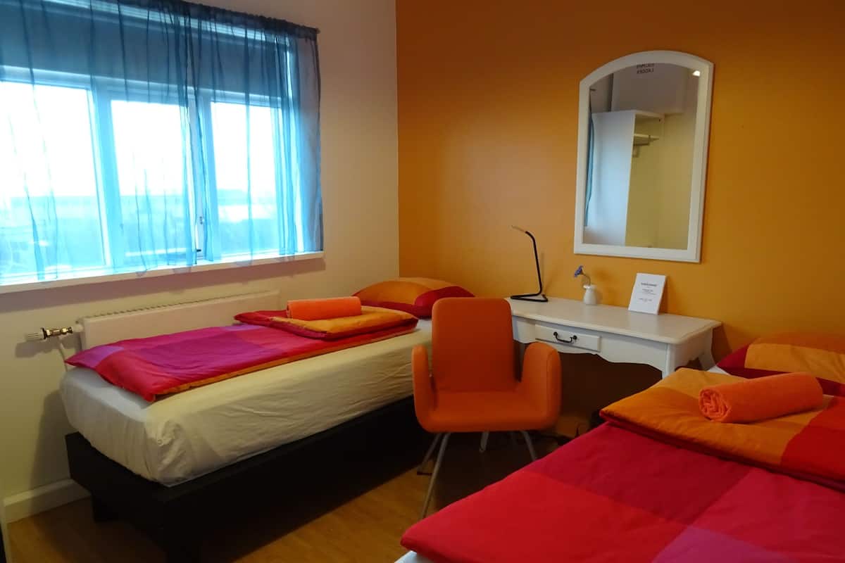 Twin Room, Shared Bathroom | Individually decorated, blackout drapes, rollaway beds, free WiFi