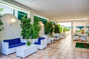 Porch - Hotel Smeraldo (Cesenatico)