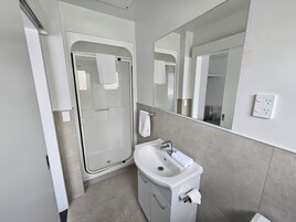 Appartamento, 1 camera da letto | Bagno | Doccia, asciugacapelli, asciugamani