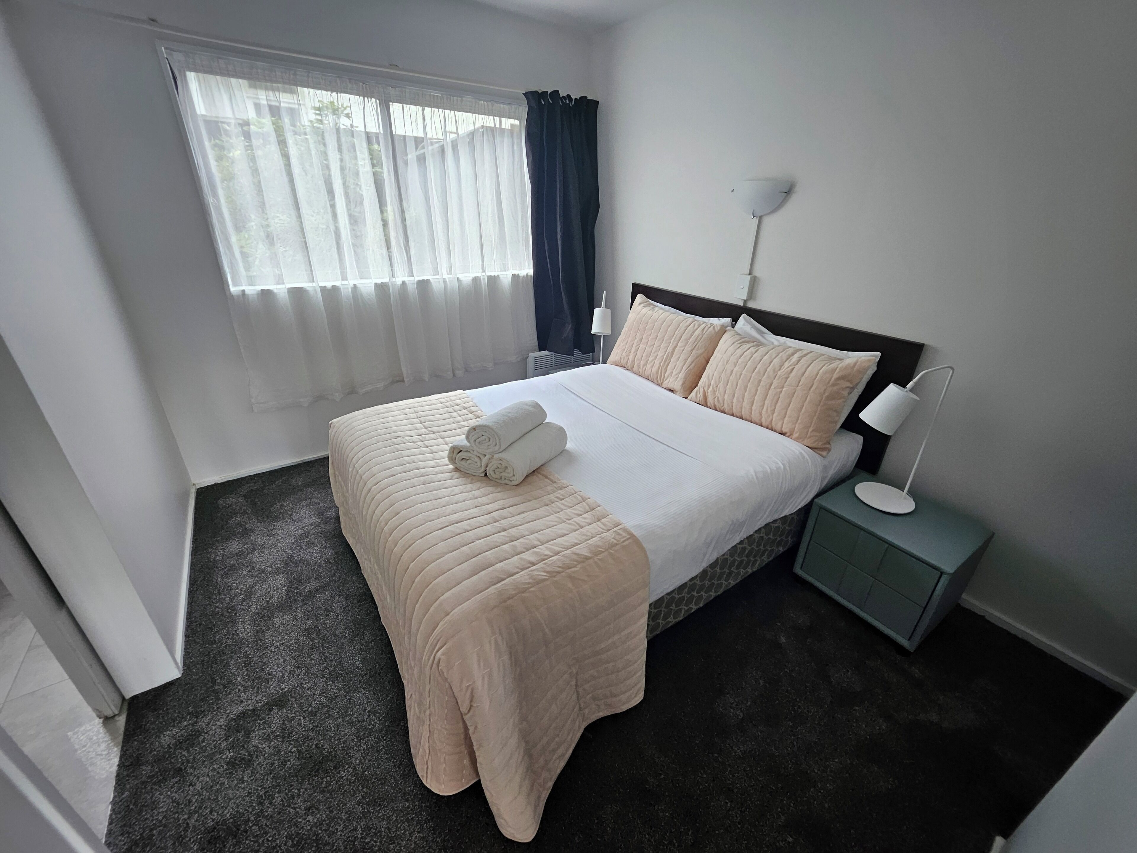 Apartment, 1 Bedroom | Desk, blackout curtains, free WiFi, bed sheets