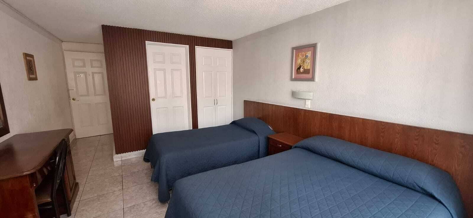 Laptop workspace, blackout curtains, iron/ironing board, free WiFi