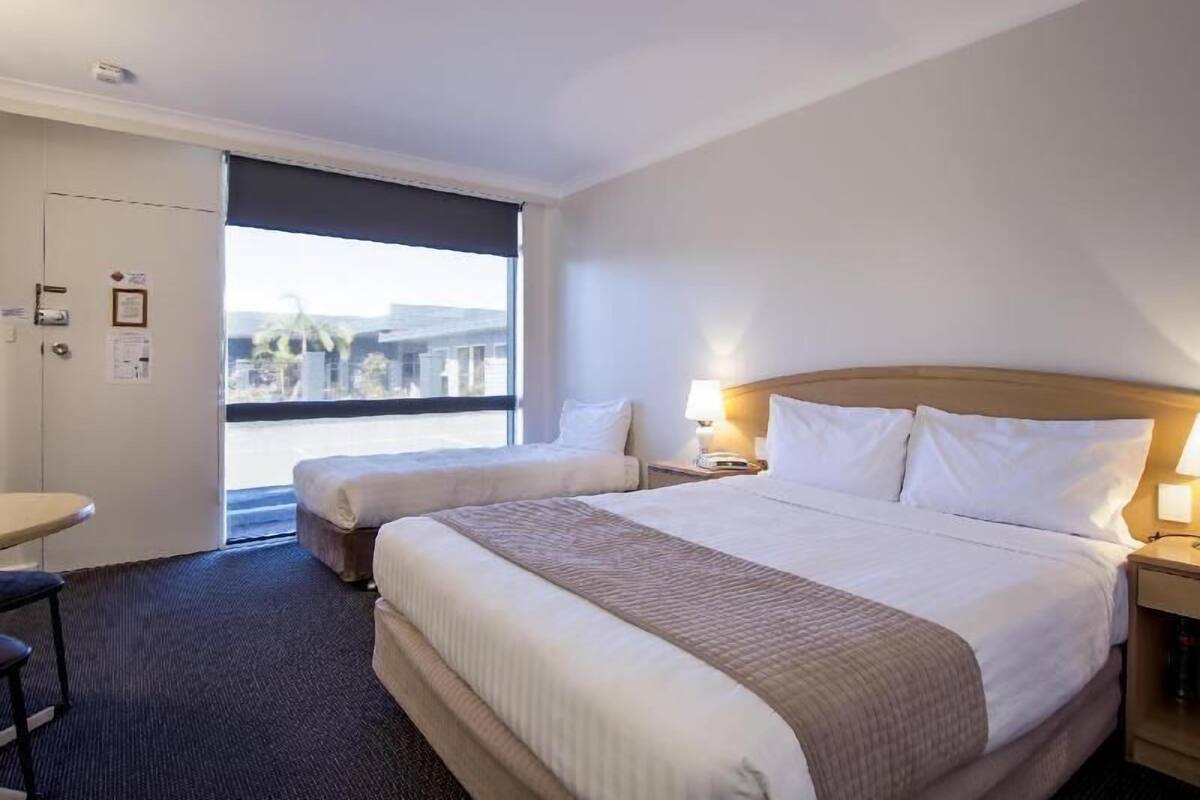 Desk, blackout drapes, iron/ironing board, free WiFi